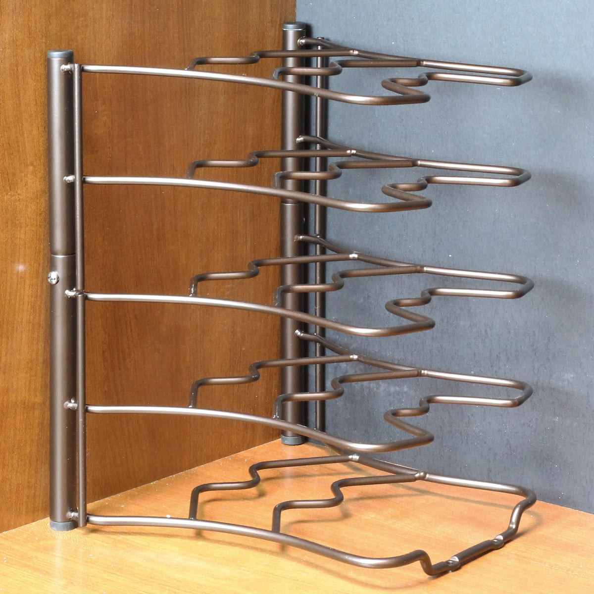 Deco Brothers Pan Organizer Rack for Kitchen Cabinet and Counter, Bronze