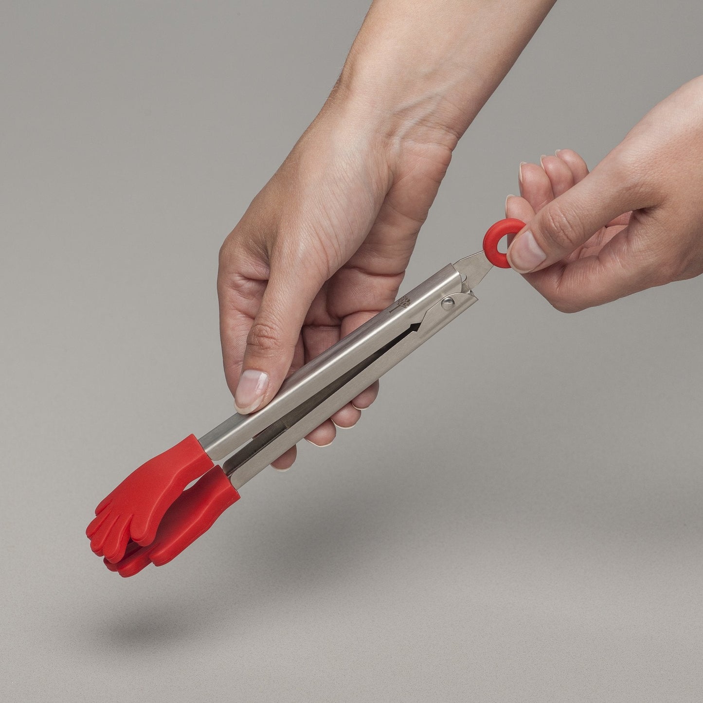 Kitchen Innovations J130DISP 7" Silicone Handy Tong