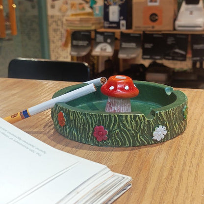 Ashtray Cool Ashtrays Cigarette Snuffer for Smokers,Mushroom Ashtray Outdoors Resin Ash tray Decor, Mushroom Ornament Gifts for Home Office (Mushroom Ashtray)