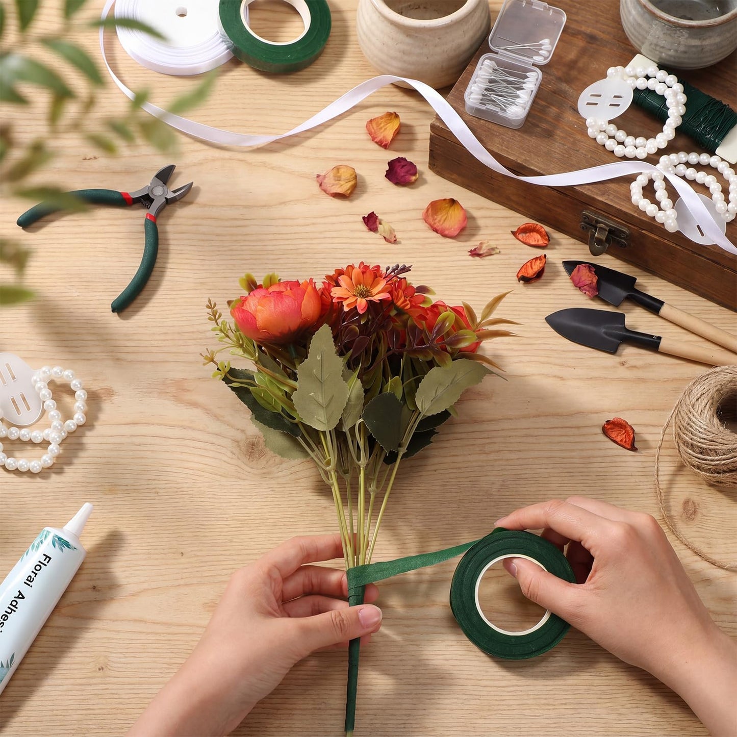 Poola Voidra Floral Arrangement Tools Floral Tape Wire Set Adhesive Glues Boutonniere Flower Pin Stem Cutter Elastic Pearl Wrist Corsage Band White Ribbon Kit for Wedding Corsage Supply Bouquet Craft