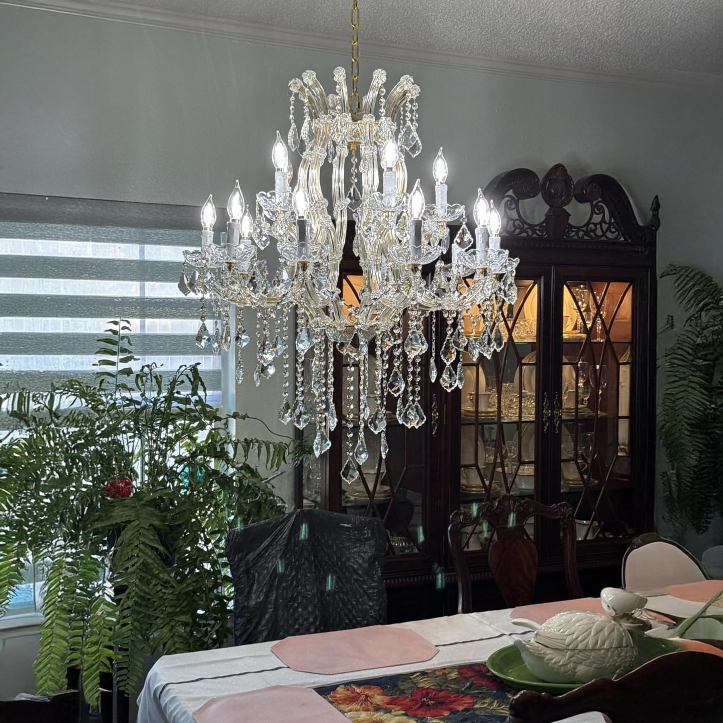 TMAFON Modern Gold Chandelier Light Fixture - Large Maria Theresa Crystal Chandeliers for Dining Room, Kitchen Island, Living Room, Bedroom, 15 Lights, 2 Layers