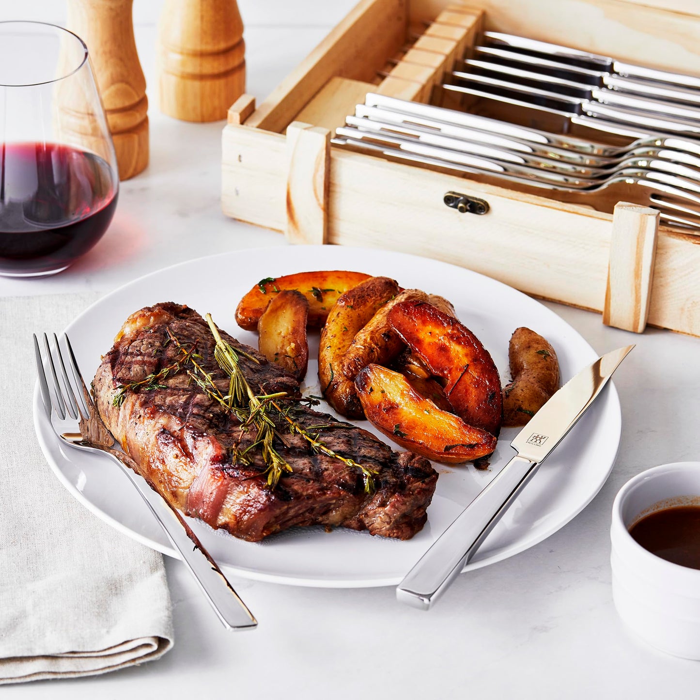 ZWILLING Steak Dinner 12-Piece Set includes forks and steak knives, Gift Set, with Presentation Box