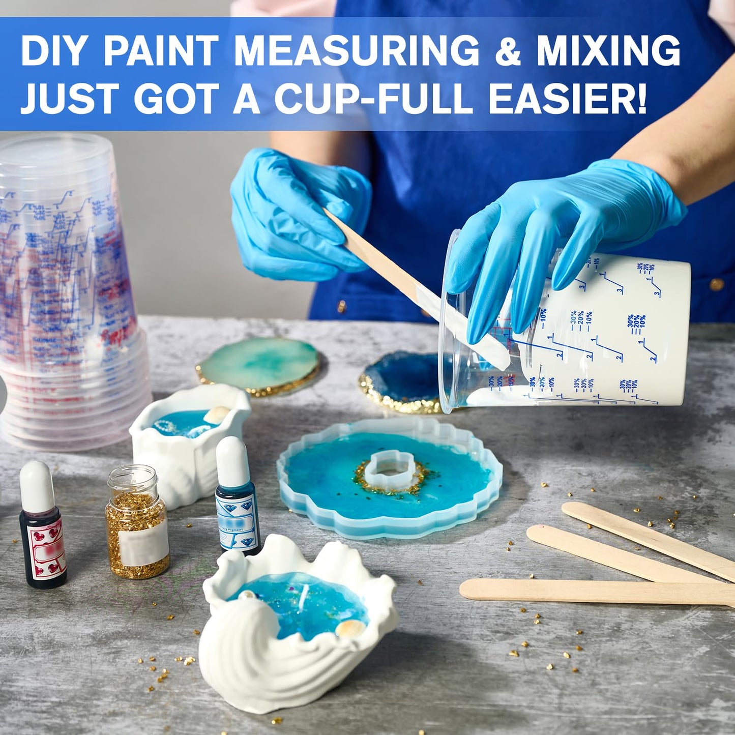 50 Pack Plastic Mixing Cups, 20 oz (600ml), Disposable Measuring Cups with 50 Wooden Mixing Sticks, Measurement ratios: 2:1, 3:1, 4:1, Suitable for Epoxy Resin, Liquid Measuring, and Paint