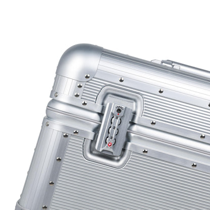 Perle Path All Aluminum Rolling Camera Case, Pilot case, Camera roller bag, Carry on, Hard Shell Photography Equipment suitcase with 4 Wheels and Telescopic Handle (Silver(with camera bag inside))