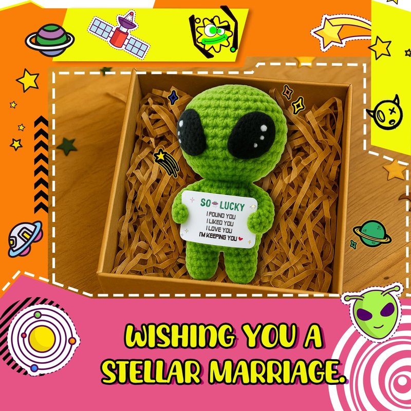 MAMAGIFTREE I Love You Wedding Anniversary Present for Him Boyfriend Husband Fiance Wife Her with Small Card, Valentines Day Gifts Women Men - Romantic Theme Crochet Alien Decor