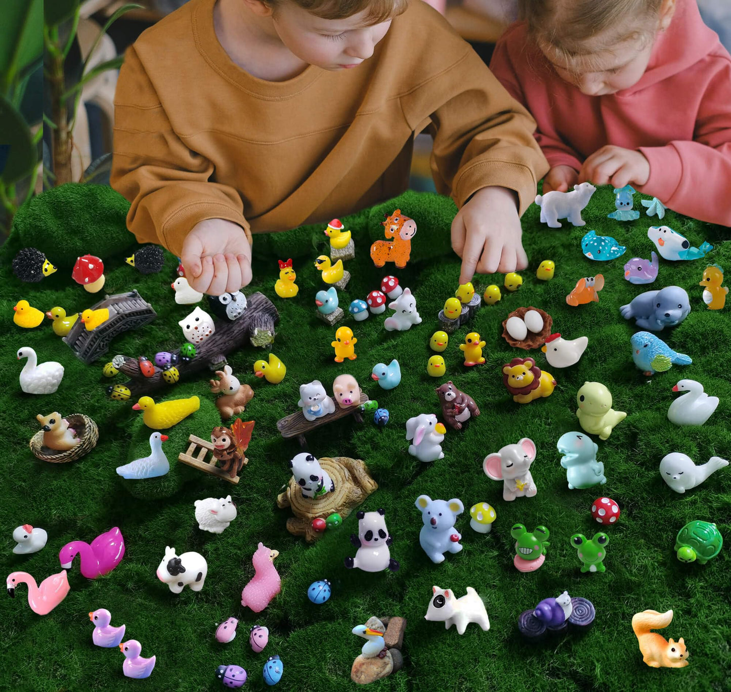 CasaTena Mini Resin Animals Figures Set 100 Pieces Mystery Blind Bag for Dollhouse Miniature Garden Decor - Slime Charm for Craft - Tiny Resin Animal