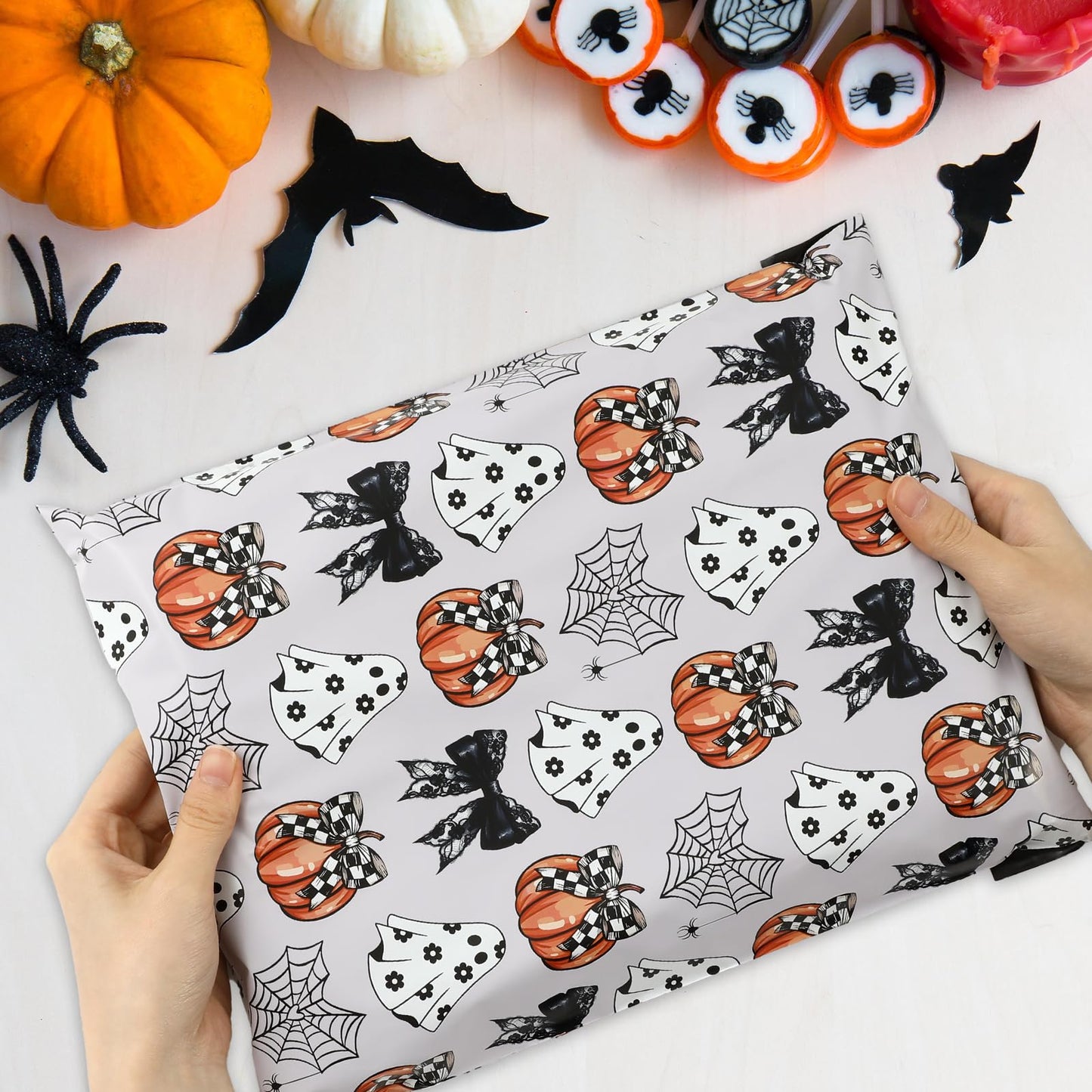 JarThenaAMCS 100Pcs Halloween Poly Mailers 10 x 13 Inch Ghost Pumpkin Bow Packaging Bags Self Seal Mailing Envelope Bags for Small Business Packing Moving