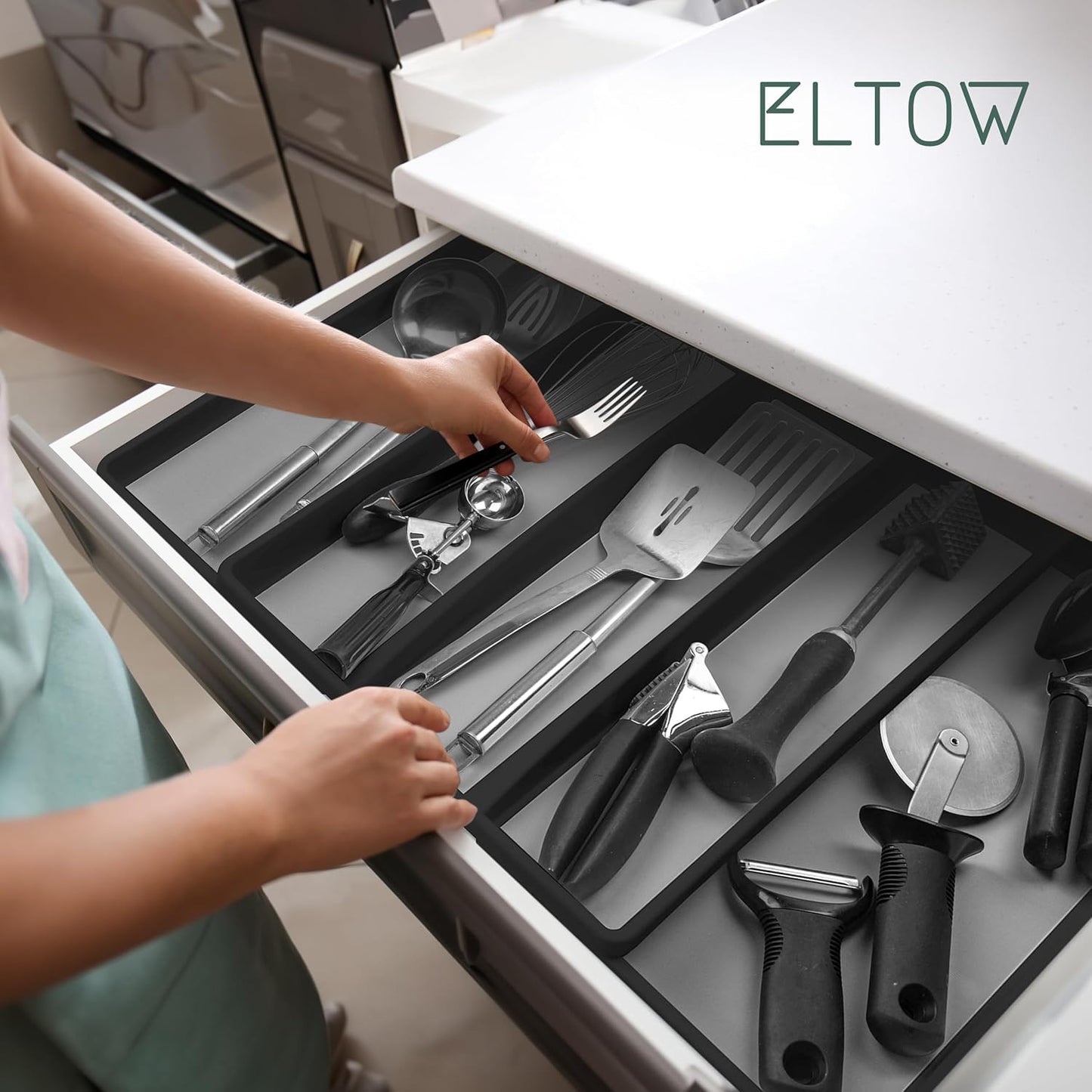 ELTOW Expandable Utensil Drawer Organizer, 5 Compartment Non-Slip & Adjustable Large Tray for Kitchen Drawers, Black