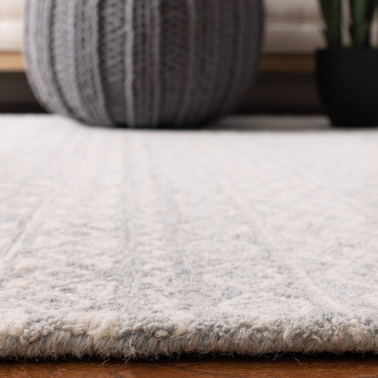 SAFAVIEH Micro-Loop Collection Area Rug - 7' Square, Aqua & Ivory, Handmade Moroccan Boho Tribal Wool, Ideal for High Traffic Areas in Living Room, Bedroom (MLP502K)