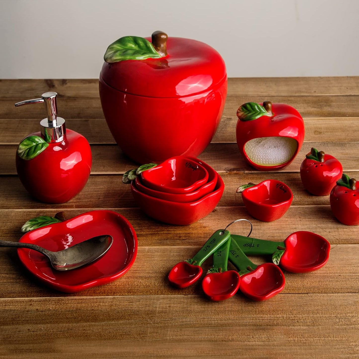 Red Apple Dish Sponge Holder by Home Essentials & Beyond, Kitchen Sponge Caddy with Nylon Non-Scratch Scrubber