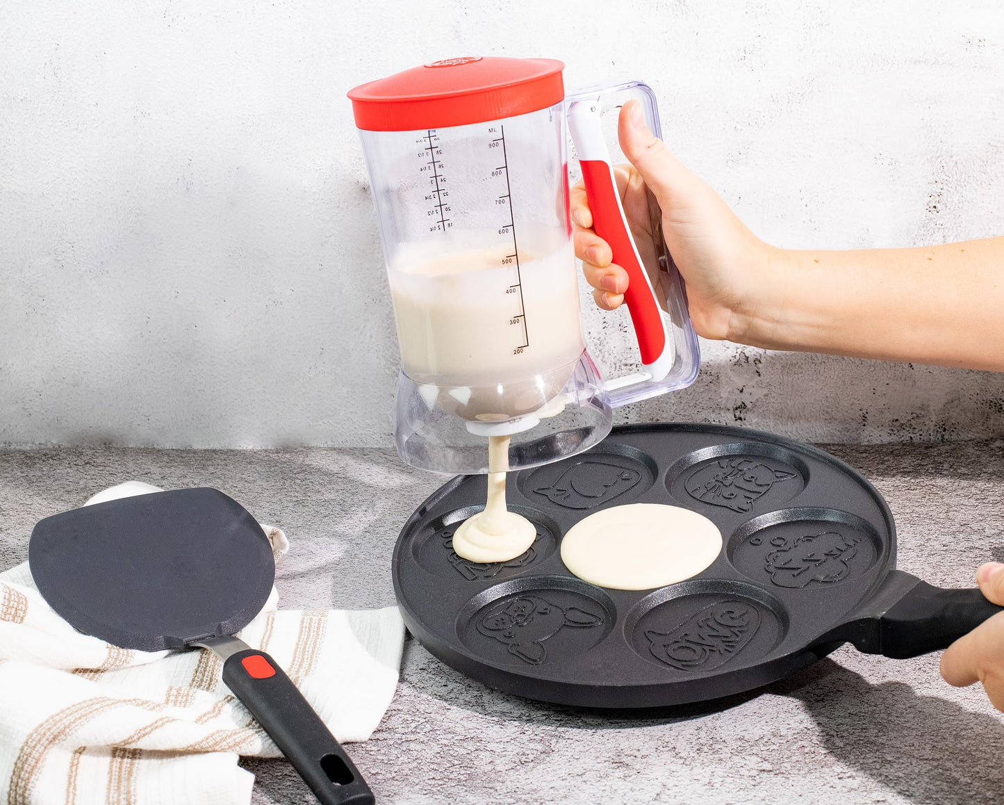 Dalup Enterprises Mess-Free Pancakes Pourer & Cupcake Batter Dispenser | 4 Cup Capacity | Precision Pour Control & Easy-Squeeze Handle | BPA-Free Kitchen Tool for Waffles, Crepes & Muffins