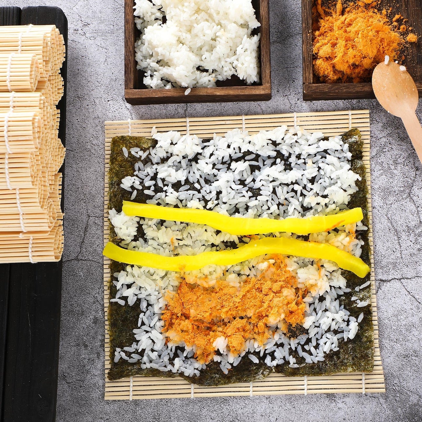 Hoolerry 12 Pcs Sushi Mat Bulk Bamboo Sushi Making Roller Non Stick Square Rolling Mat for Home Party Supplies, 9.5" x 9.5"