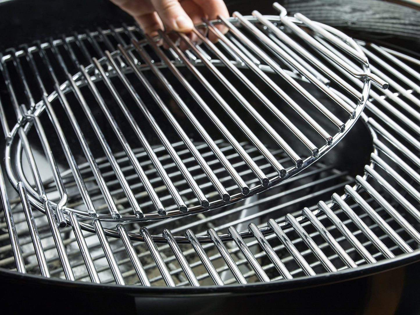 Weber Master-Touch Charcoal Grill, 22-Inch, Smoke – Premium Outdoor BBQ Grill with Tuck-Away Lid Holder & One‑Touch™ Cleaning System, Porcelain‑Enameled Kettle