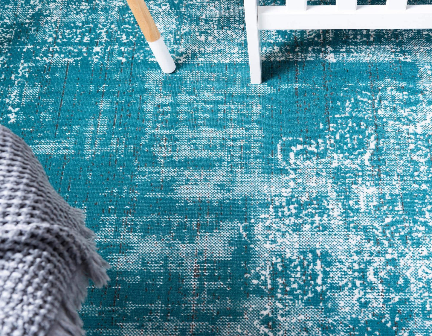 Unique Loom Aarhus Collection Vintage Border Area Rug (10' 0 x 13' 0 Rectangular, Teal/Ivory)