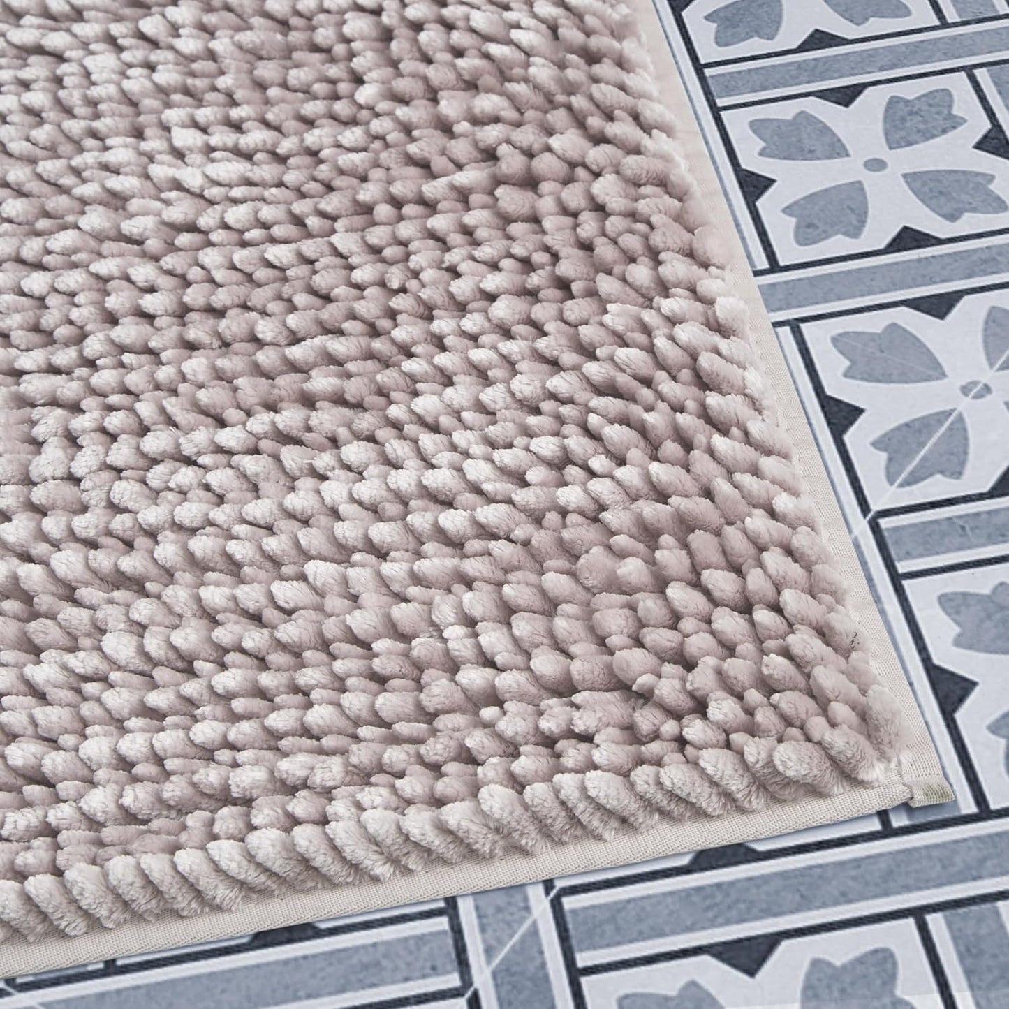 Laura Ashley Butter Chenille Bath Rug, Non Slip Shaggy Bathroom Mat, Absorbent Plush Carpet for Tub and Sink - (17" x