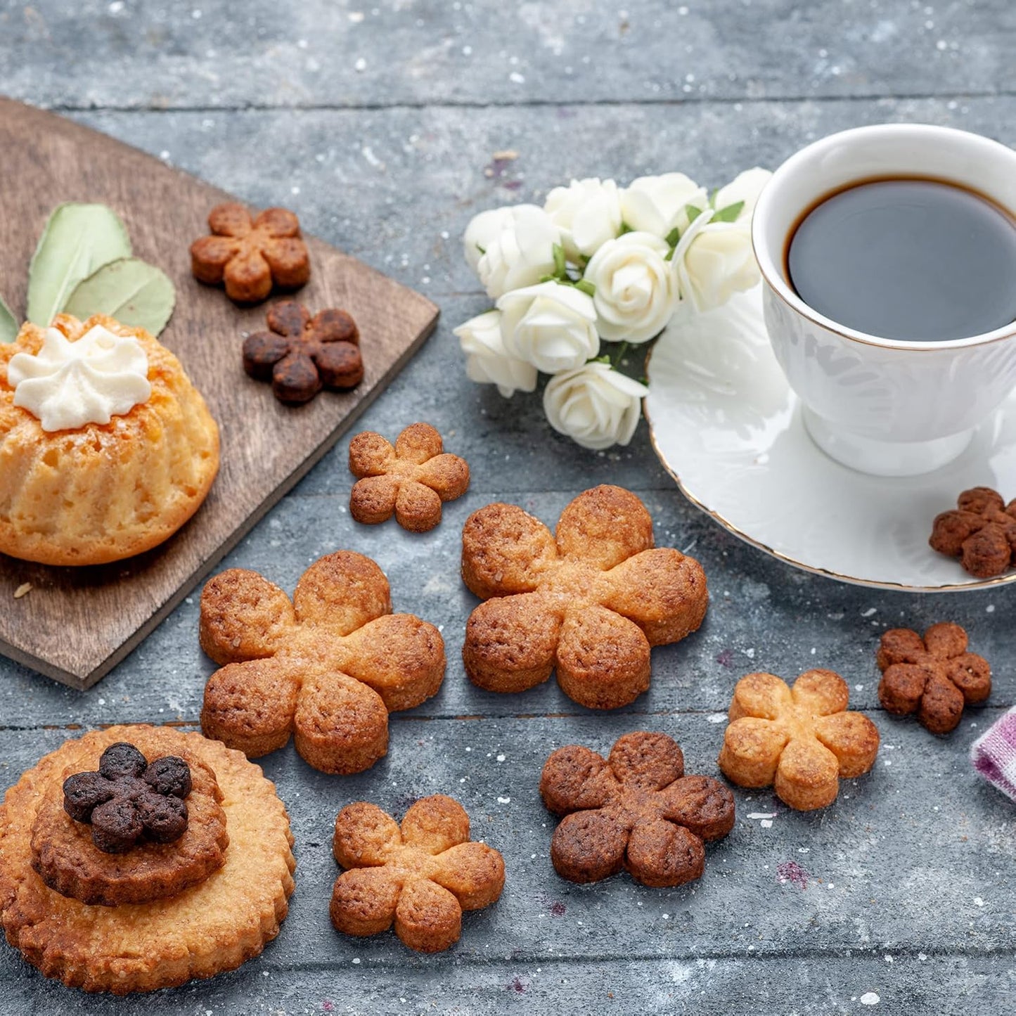 ICYANG Stainless Steel Cookie Cutters for Kids - Rose Petal Flower Shape for Christmas and Valentine's Day Baking