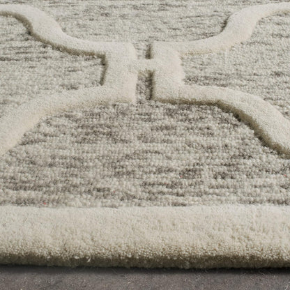 SAFAVIEH Cambridge Collection Accent Rug - 2' x 3', Light Brown & Ivory, Handmade Moroccan Distressed Wool