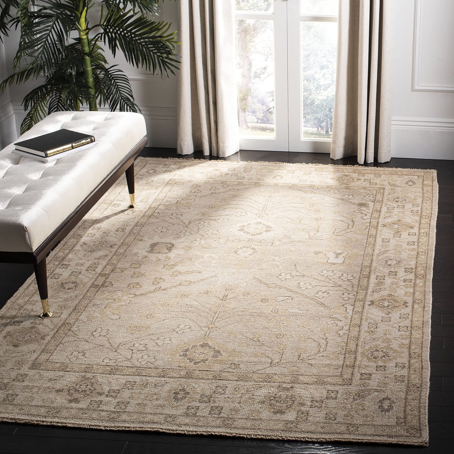 SAFAVIEH Izmir Collection Area Rug - 9' x 12', Gold & Ivory, Hand-Knotted Traditional New Zealand Wool, Ideal for High Traffic Areas in Living Room, Bedroom (IZM134D)