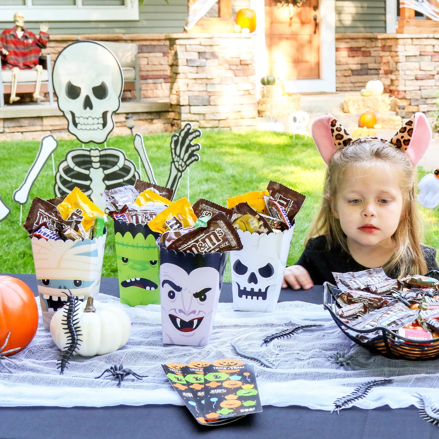 Big Dot of Happiness Halloween Monsters - Skeleton, Dracula, Frankenstein, and Mummy Treat Bags - Halloween Party Popcorn Boxes - Set of 12