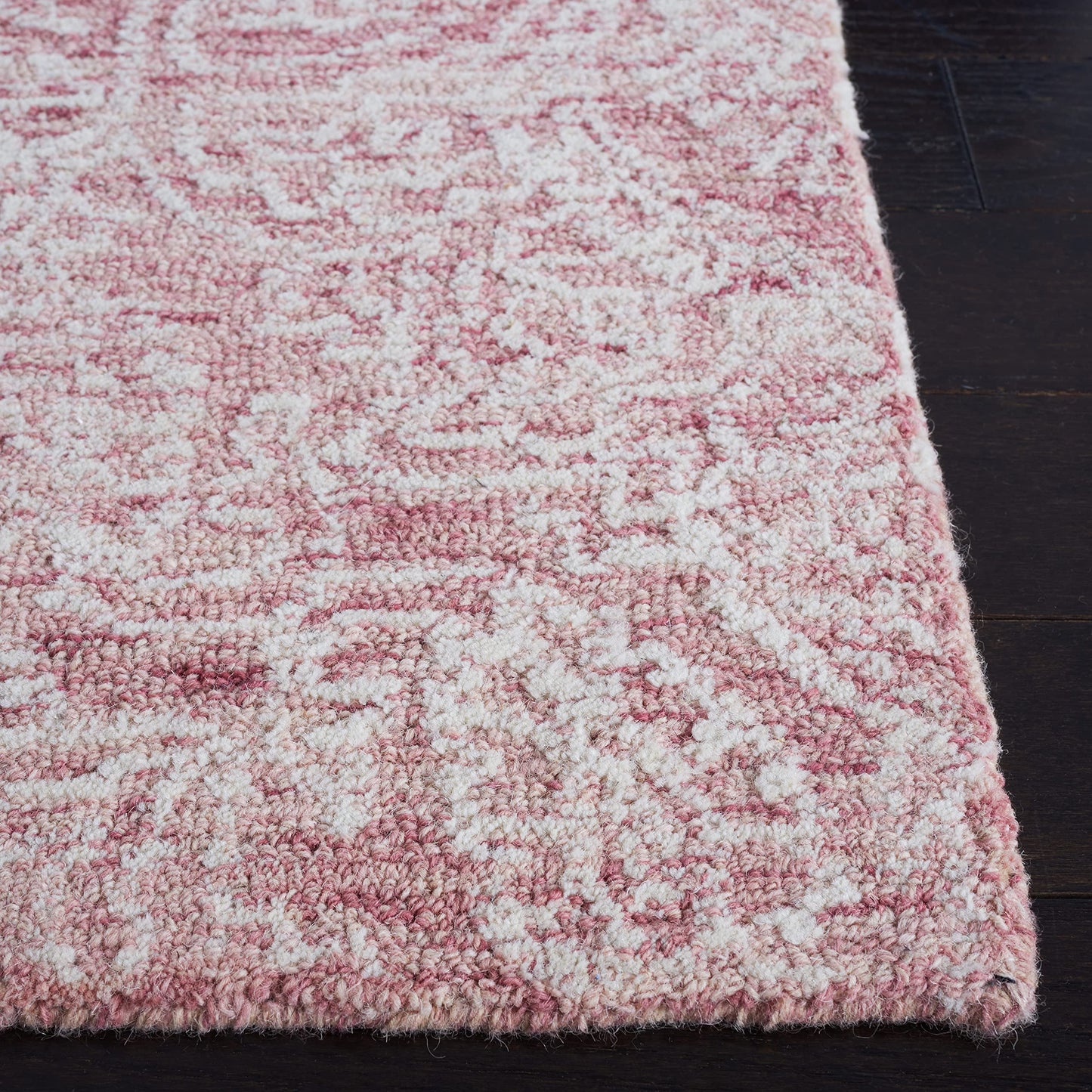 SAFAVIEH Area Rug 6x9 - Metro Collection - Pink & Ivory, Handmade Wool, Ideal for Living Room, Bedroom, Dining Space (MET998U)