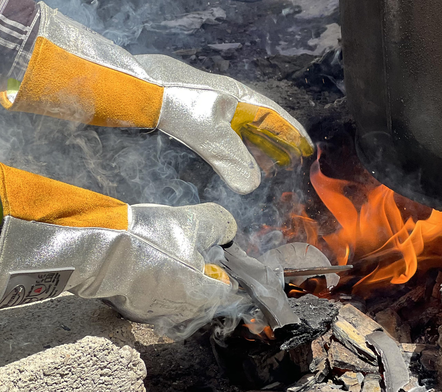 SpecxArmor® Graywolf® Kevlar Aluminized Heat Resistant Welding Glove/Large/1472°F │Fire Gloves│Kevlar Gloves│High Heat │Foundry glove│