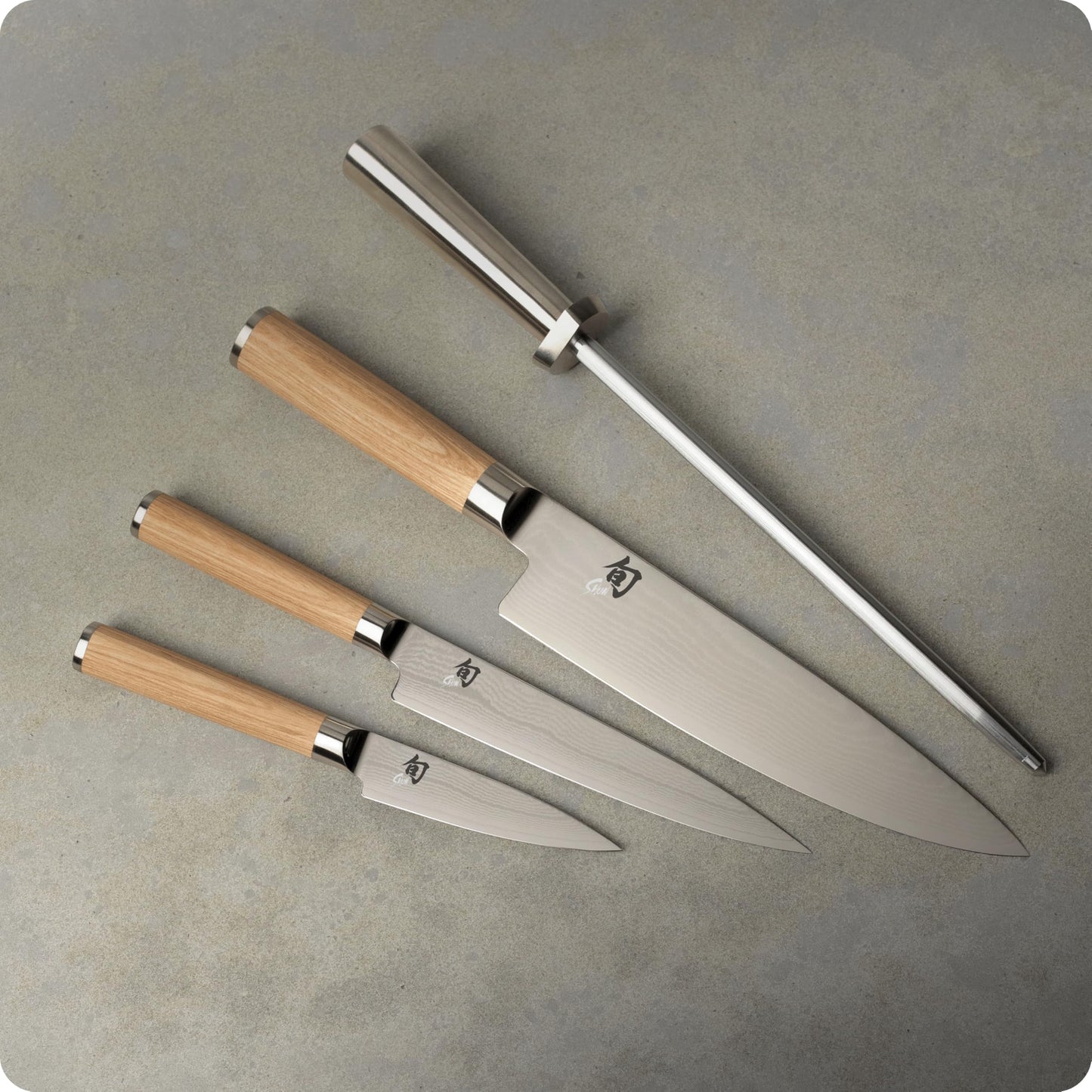 Shun Classic Blonde 5 Piece Starter Block Set, Includes 8" Chef, 3.5" Paring & 6" Utility Knives, Handcrafted Japanese Knife Block Set, Damascus Stainless Steel Cladding, Pakkawood Handle