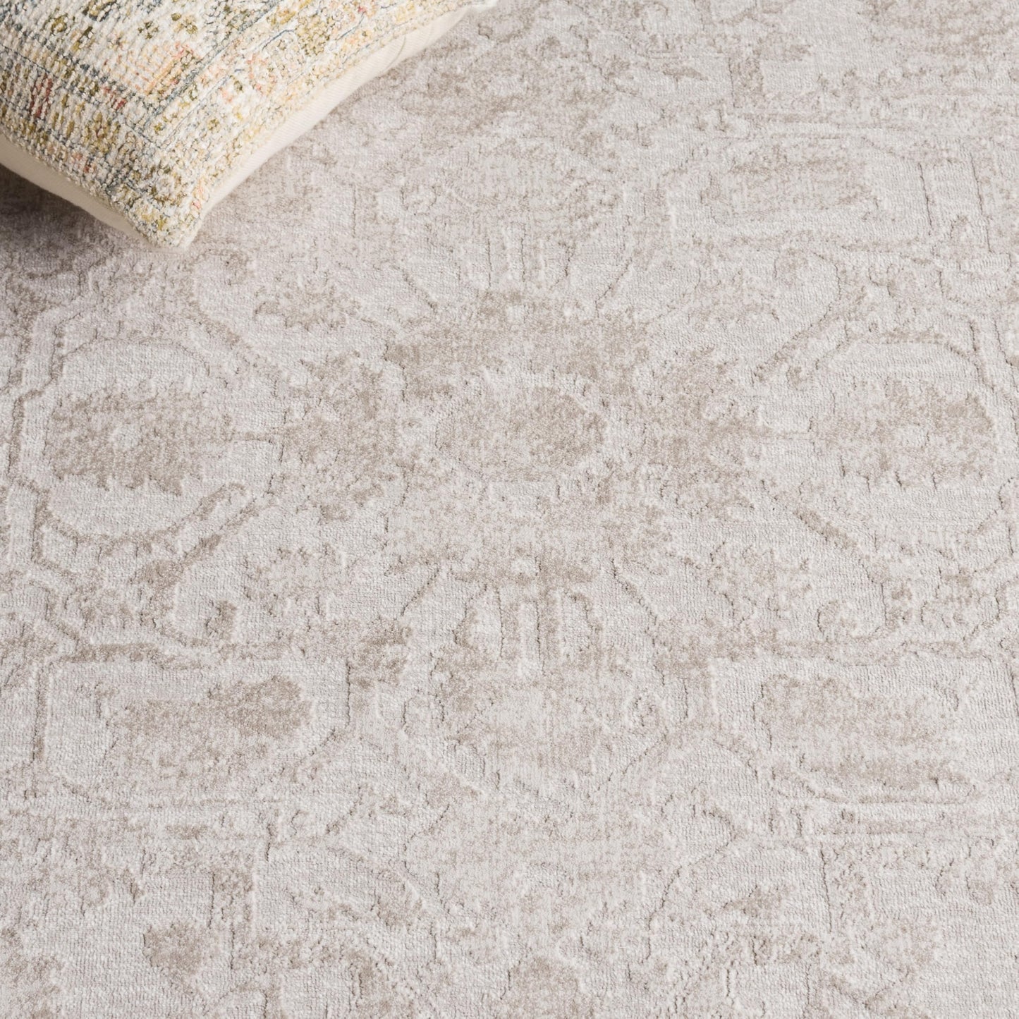 SAFAVIEH Area Rug 10x14 - Reflection Collection - Large - Cream & Ivory, Non-Shedding & Easy Cleaning, Ideal for Living Room, Bedroom (RFT665D)