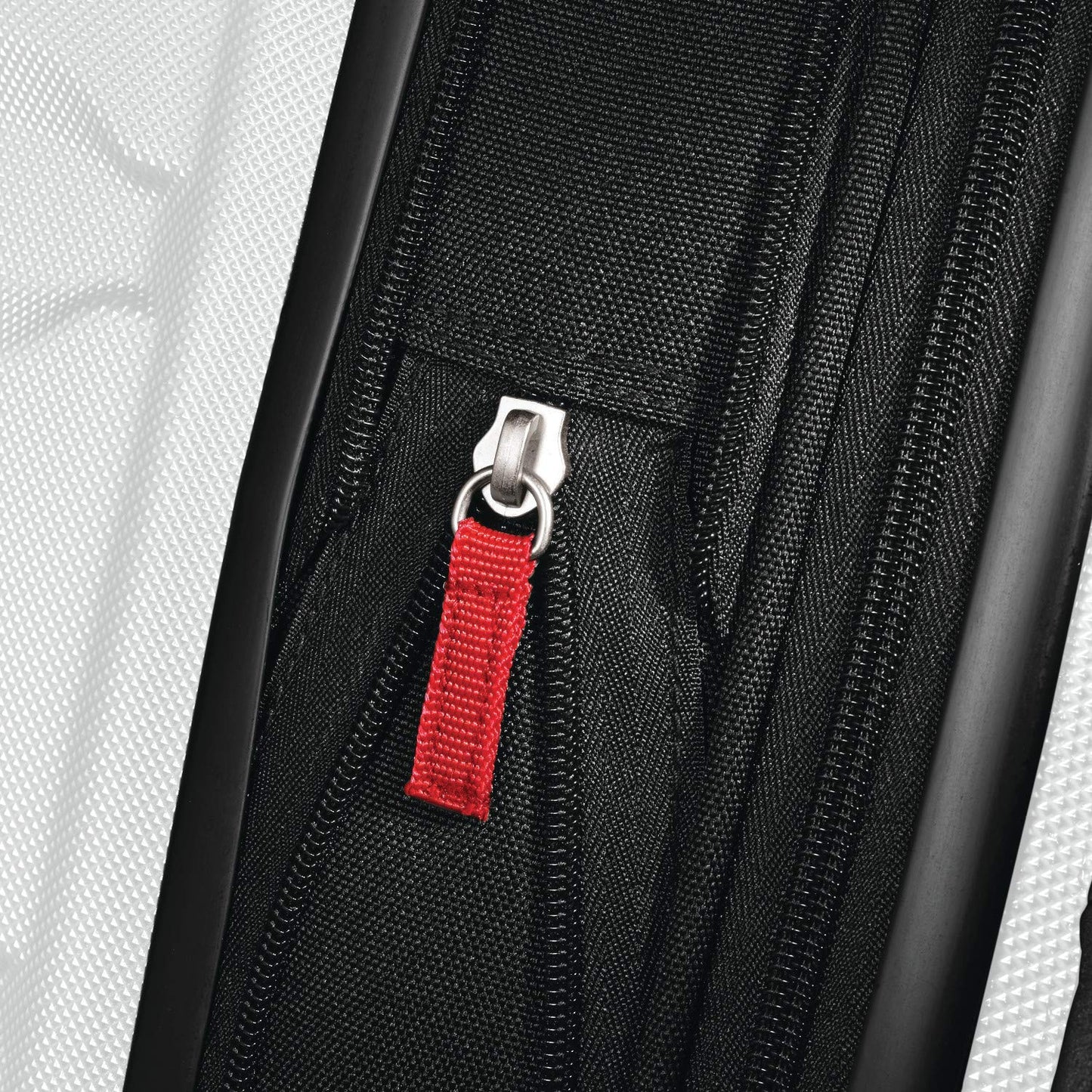 Samsonite Omni PC Hardside Expandable Luggage with Spinner Wheels, Checked-Large 28-Inch, White