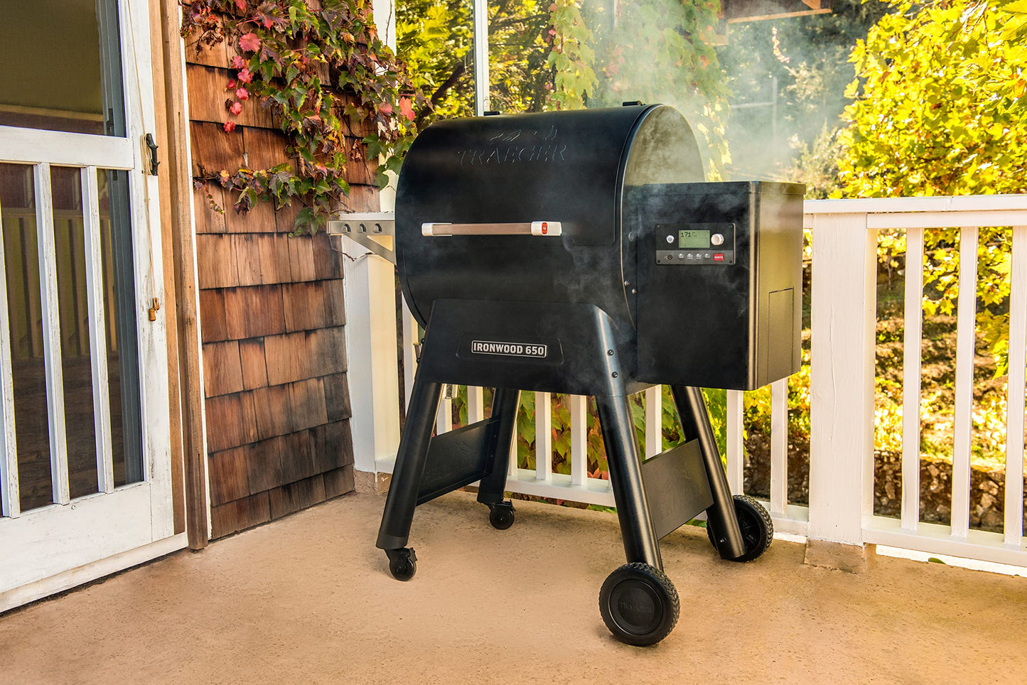 Traeger Grills Ironwood 650 Electric Wood Pellet Grill and Smoker, Black, 650 Square Inches Cook Area, 500 Degree Max Temperature, Meat Probe, 6 in 1 BBQ Grill with WiFi and app connectivity