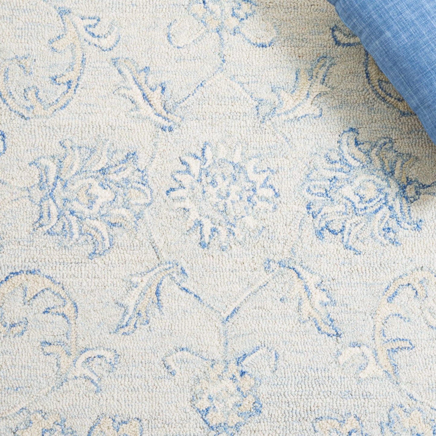 SAFAVIEH Micro-Loop Collection 10' x 14' BlueBeige MLP535M Handmade Premium Wool Living Room Dining Bedroom Area Rug