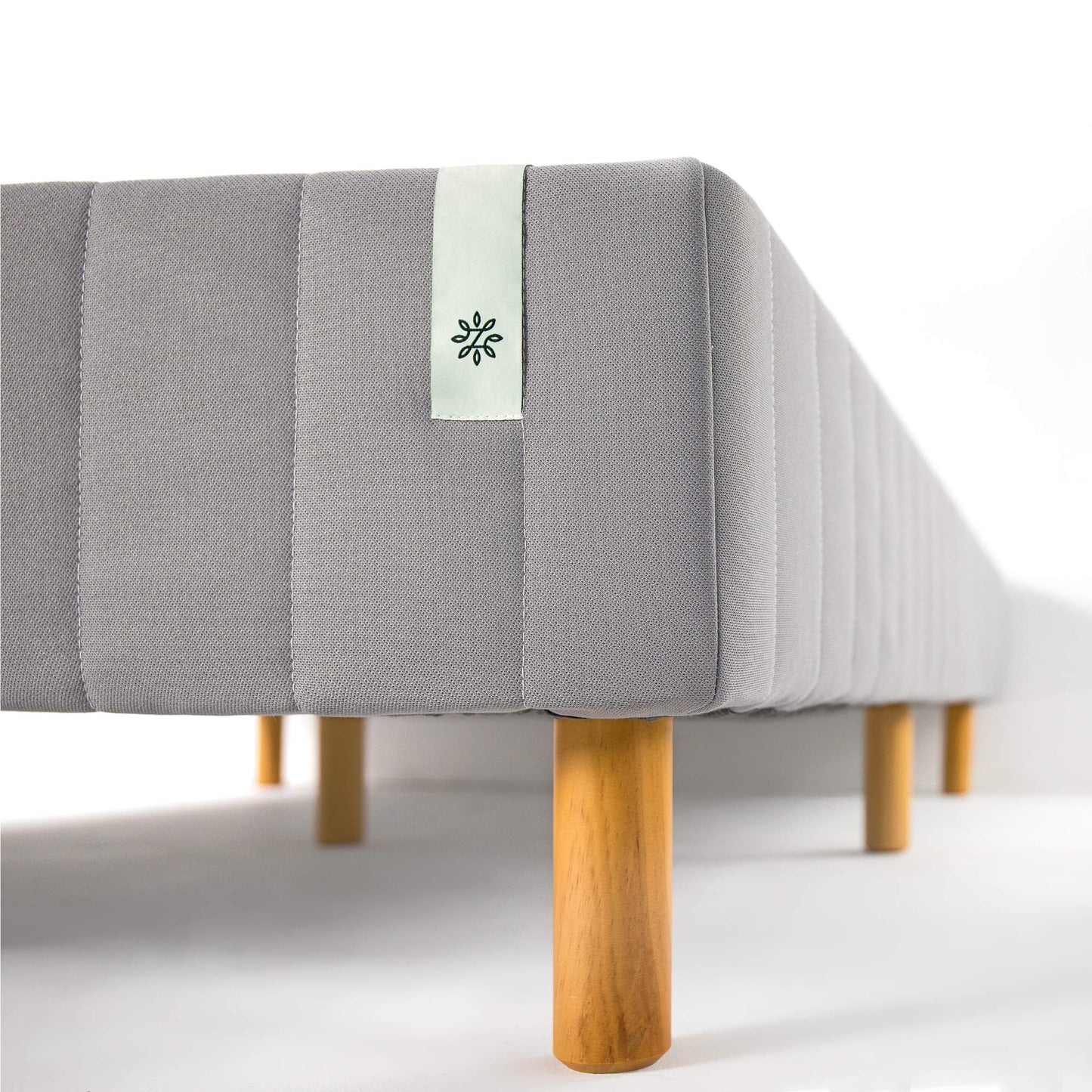 Zinus Good Design Award Winner Justina Metal Mattress Foundation / 16 Inch Platform Bed/No Box Spring Needed, Queen