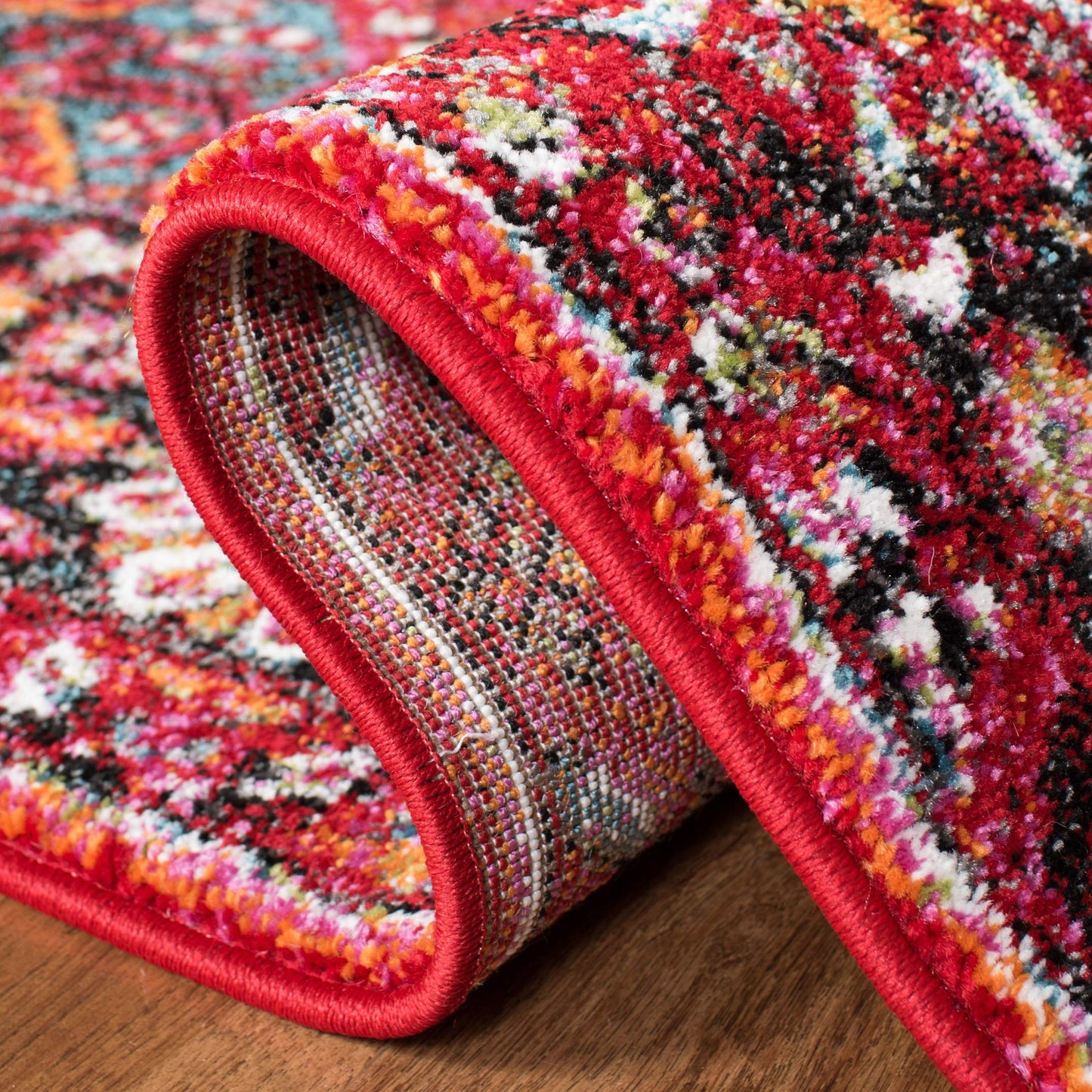 SAFAVIEH Vintage Hamadan Collection Area Rug - 8' x 10', Red & Multi, Oriental Traditional Persian Design, Non-Shedding & Easy Care, Ideal for High Traffic Areas in Living Room, Bedroom (VTH222A)
