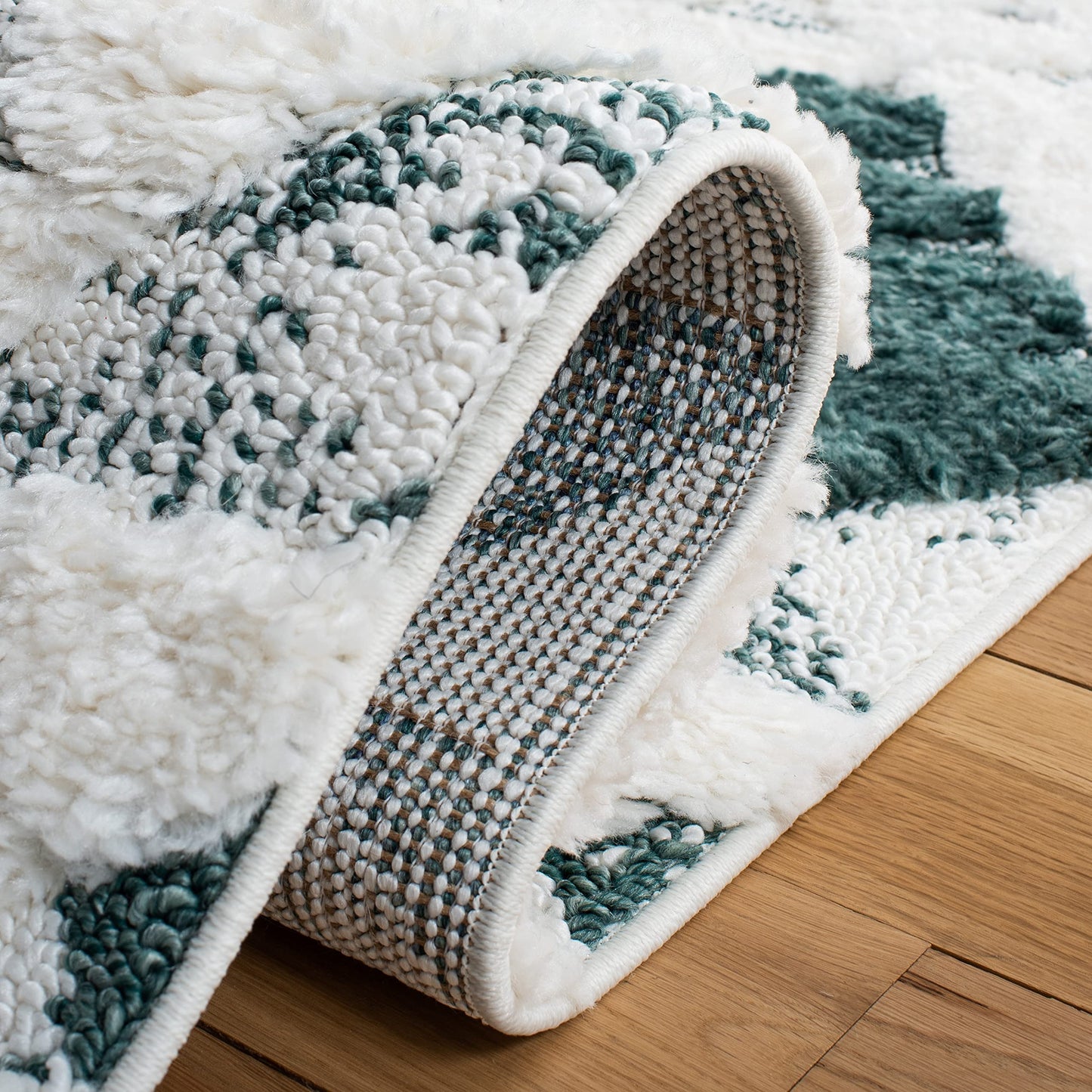 SAFAVIEH Area Rug 8x10 - Moroccan Tassel Shag Collection - Large - Green & Ivory, Non-Shedding & Easy to Clean, Plush High-Low Texture, Ideal for Living Room, Bedroom, Dining Space (MTS688Y)