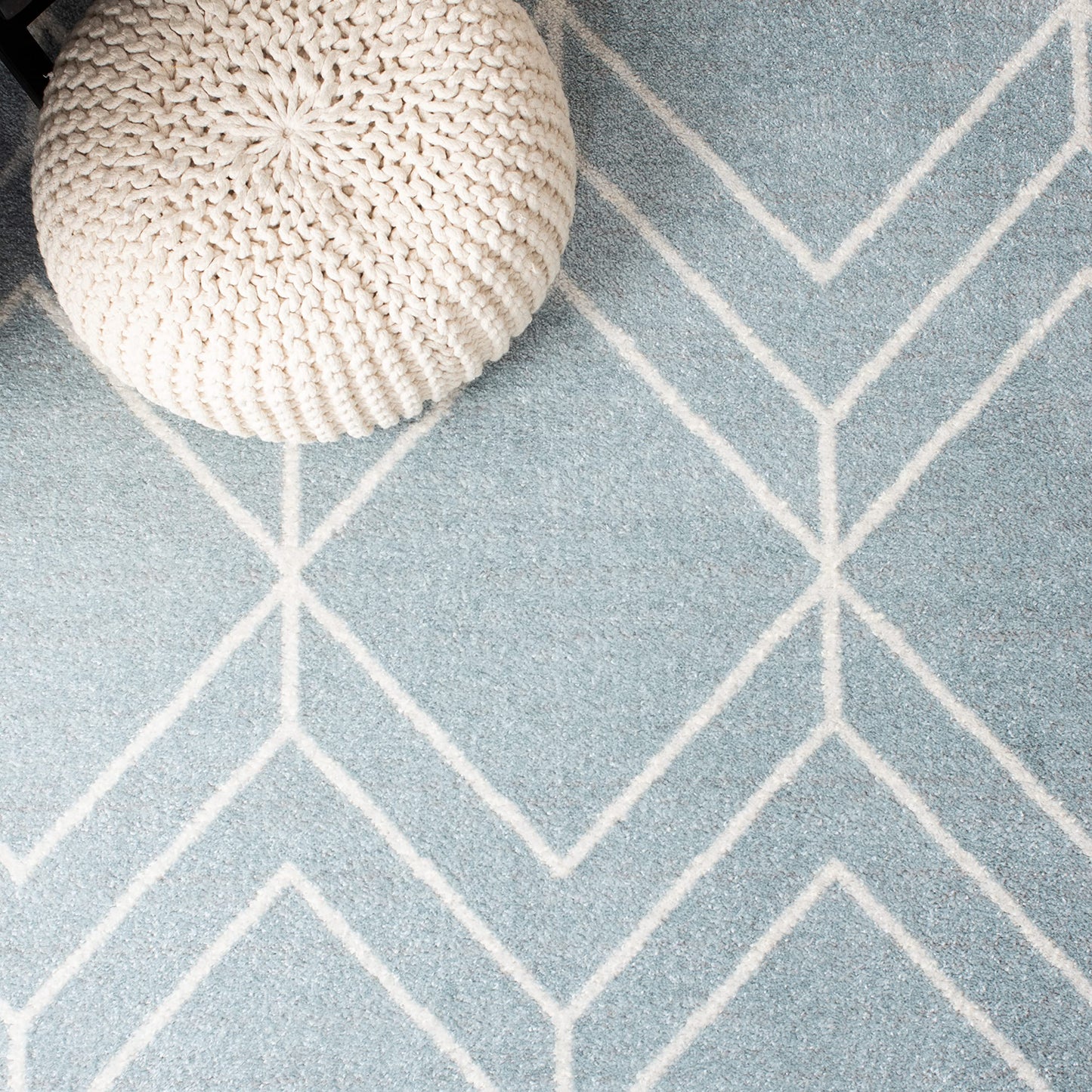 SAFAVIEH Adirondack Collection Area Rug - 10' x 14', Blue & Ivory, Modern Geometric Design, Non-Shedding & Easy Care, Ideal for High Traffic Areas in Living Room, Bedroom (ADR241M)
