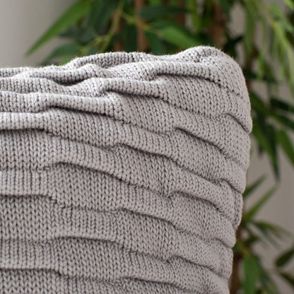 SAFAVIEH Home Noela Light Grey Knit 20-inch Decorative Pillow Pillow
