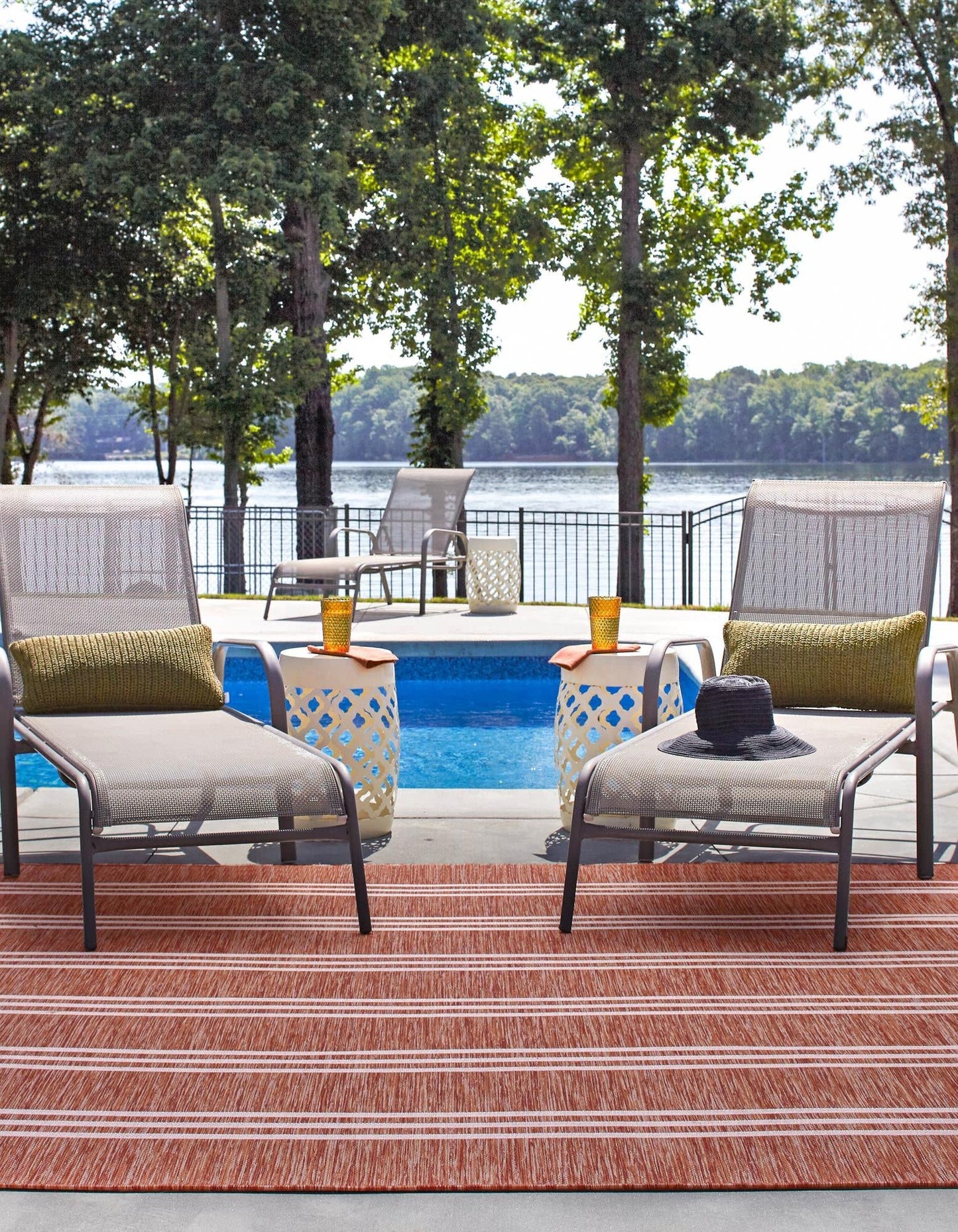 Unique Loom Jill Zarin Outdoor Collection Area Rug - Anguilla (13' Square, Rust Red/ Ivory)