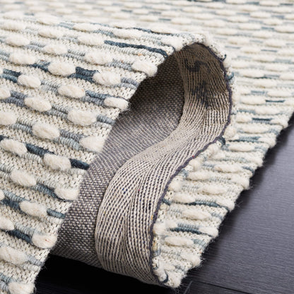 SAFAVIEH Area Rug 8x10 - Marbella Collection - Large - Beige & Blue, Handmade Wool, Ideal for Living Room, Bedroom, Office, Dining Space (MRB158L)