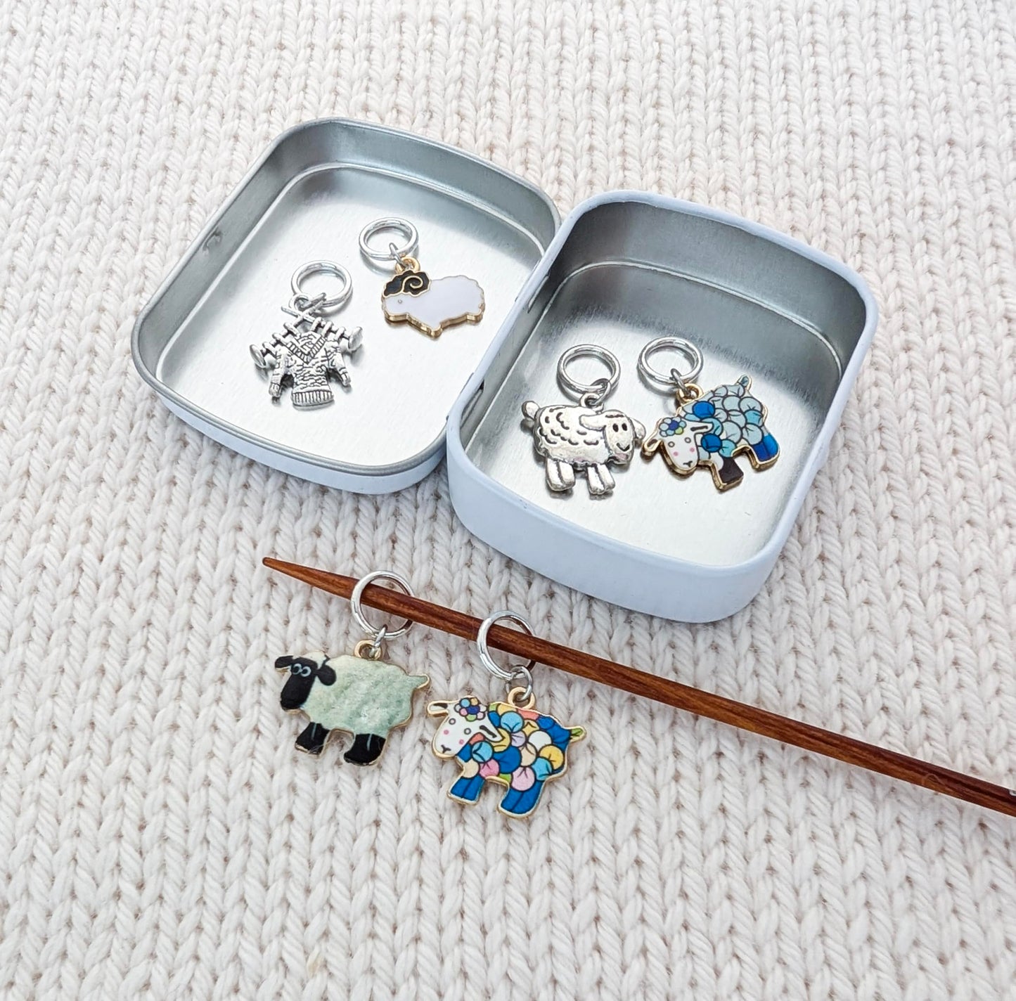 Pretty Warm Designs Sheep Stitch Markers with Storage Tin, Set of 6 Snag Free Rings Fits up to US 8 (5mm) Needles