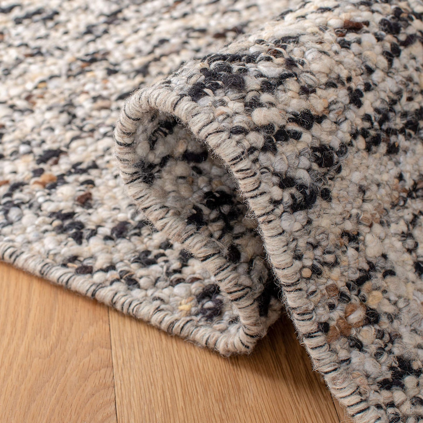SAFAVIEH Area Rug 8x10 - Natura Collection - Large - Beige & Grey, Handmade Wool, Ideal for Living Room, Bedroom, Dining Space (NAT263F)