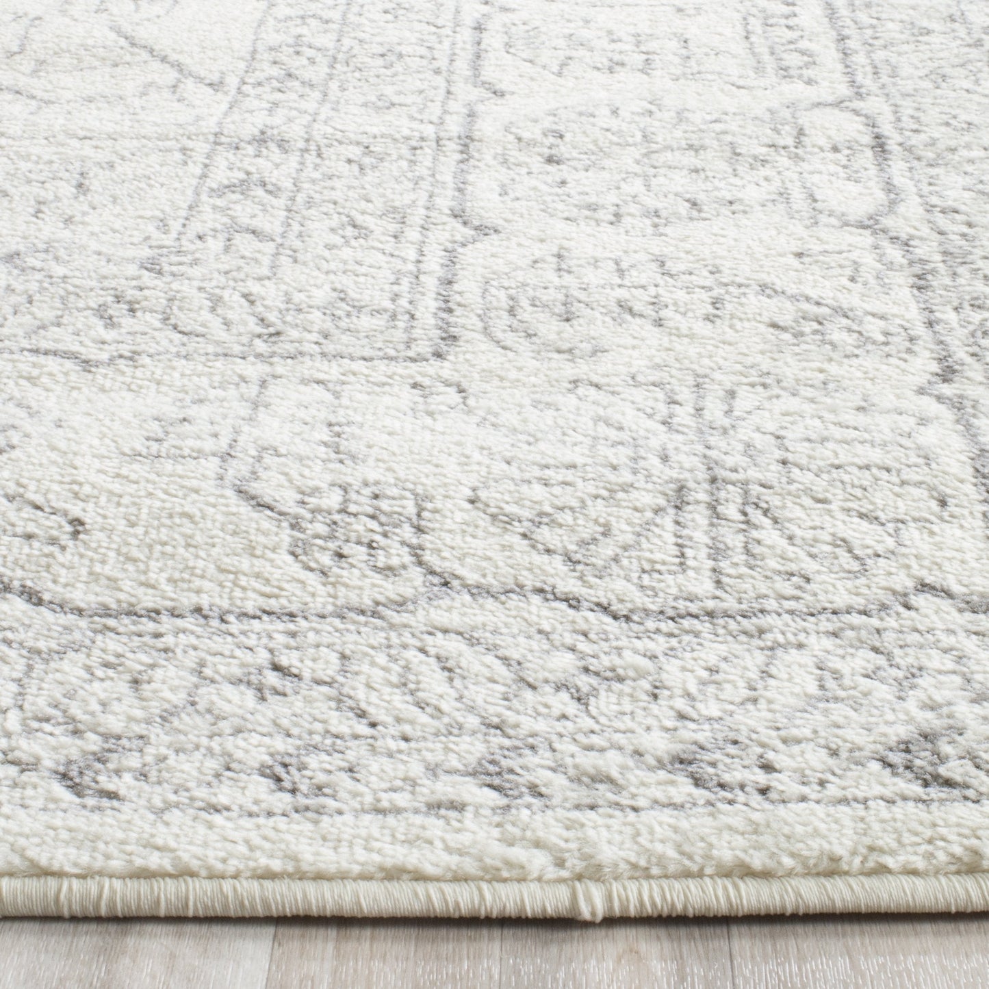 SAFAVIEH Area Rug 10x14 - Adirondack Collection - Large - Ivory & Silver, Oriental Medallion Design, Non-Shedding & Easy to Clean, Ideal for Living Room, Bedroom, Dining Space (ADR108B)