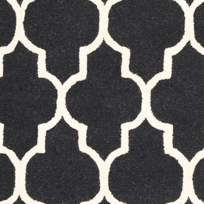 SAFAVIEH Area Rug 8x10 - Cambridge Collection - Large - Black & Ivory, Handmade Wool, Moroccan Trellis Design, Ideal for Living Room, Bedroom, Office, Dining Space (CAM134E)