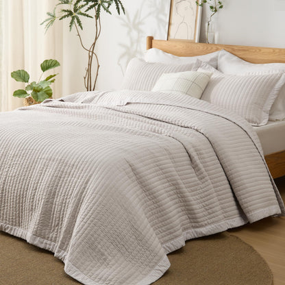 Bedsure Quilts Queen Size - Queen Quilt Bedding Set Bedspread Coverlet Comforter, Lightweight Corduroy Pattern Bedspread, 3-Piece Set with 90"x96" Coverlet & 2 Pillow Shams, All-Season Soft Microfiber