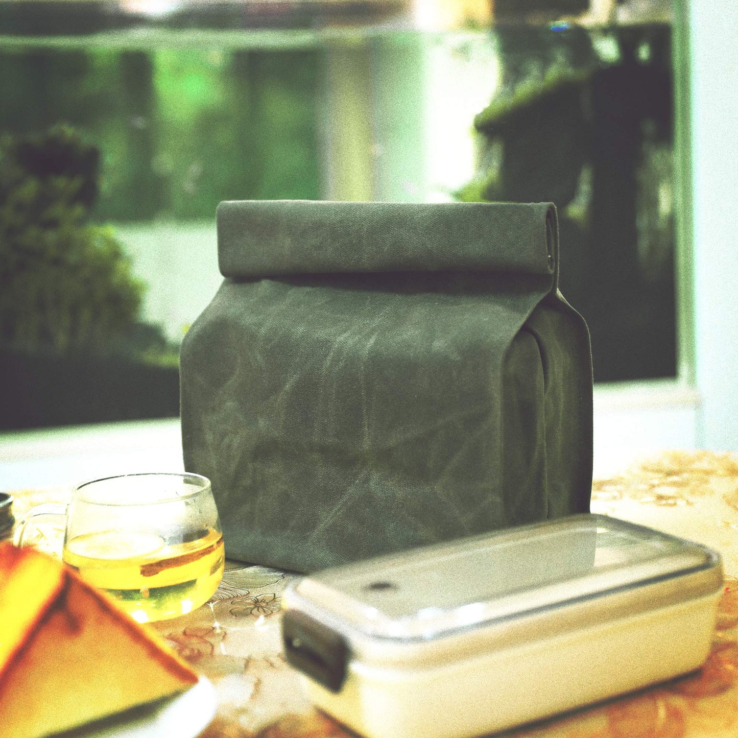 Kaaltisy Waxed Canvas Lunch Bags Heavy Duty Lunch Box Eco-friendly Reusable Lunch Sack with Hook and Loop Closure, Green, Hard Handfeel