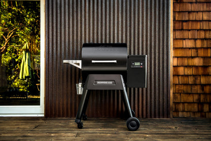 Traeger Grills Ironwood 650 Electric Wood Pellet Grill and Smoker, Black, 650 Square Inches Cook Area, 500 Degree Max Temperature, Meat Probe, 6 in 1 BBQ Grill with WiFi and app connectivity