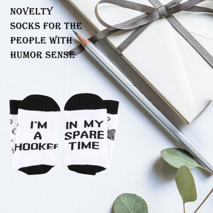 Crochet Gift crocheting Lover Gift I'M A Hooker In My Spare Time Novelty Knitting Crochet Socks Gift for Knitters (US, Alpha, One Size, Regular, Regular, I'M A Hooker)