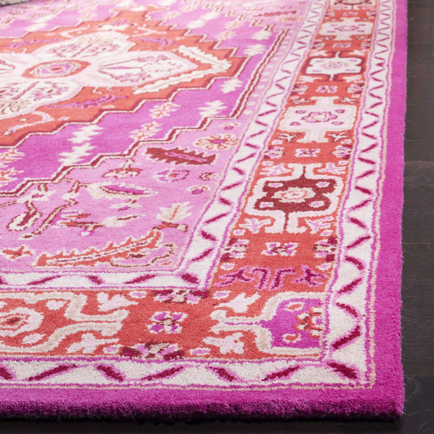 SAFAVIEH Bellagio Collection Area Rug - 9' x 12', Red & Pink, Handmade Medallion Wool, Ideal for High Traffic Areas in Living Room, Bedroom (BLG545B)