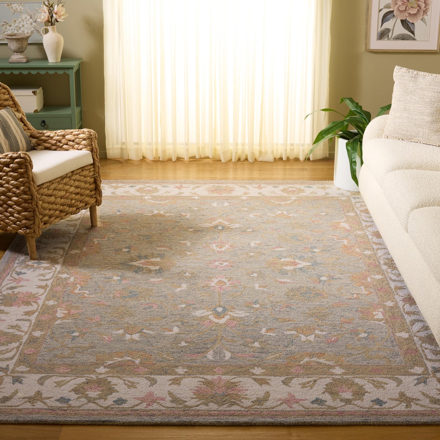 SAFAVIEH Area Rug 8x10 - Heritage Collection - Large - Grey & Ivory, Handmade Wool, Ideal for Living Room, Bedroom, Dining Space (HG125F)