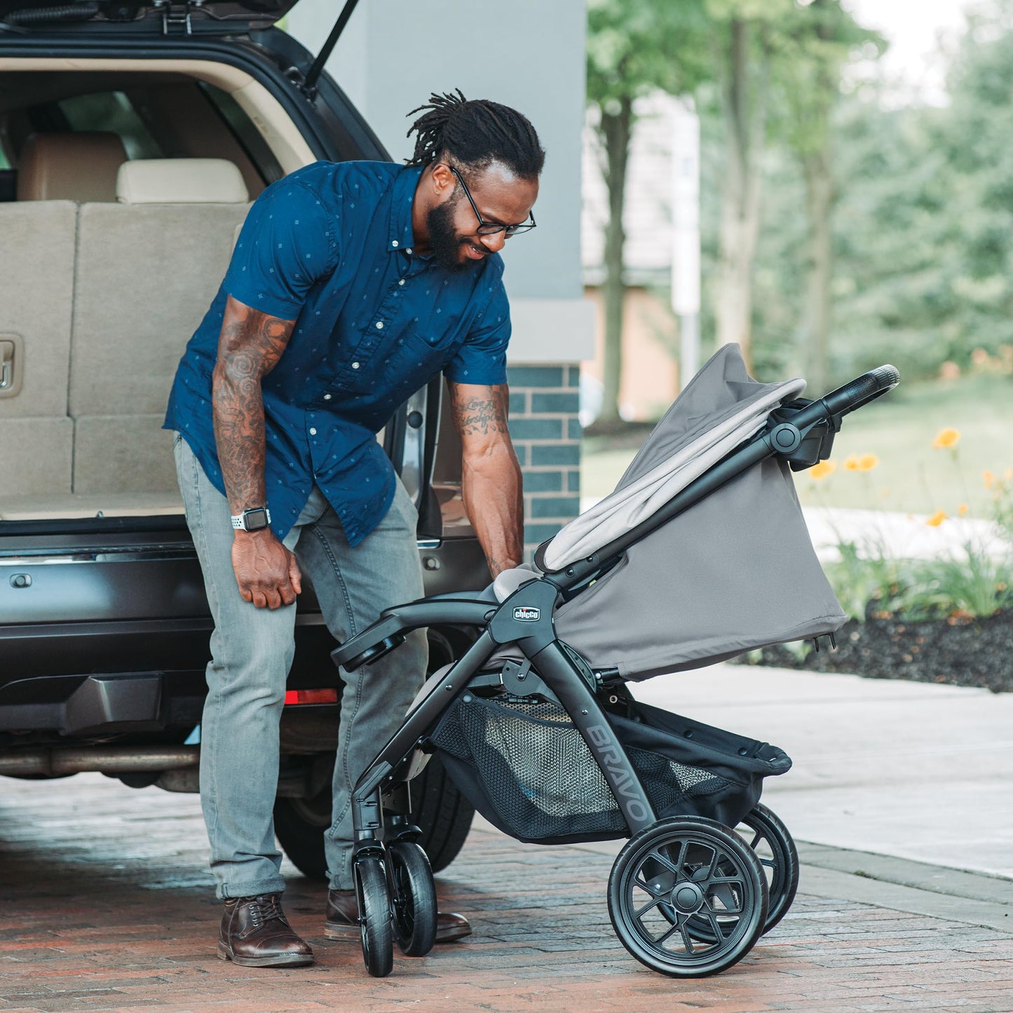 Chicco Bravo LE ClearTex 3-in-1 Trio Travel System, Bravo LE Quick-Fold Stroller with KeyFit Max ClearTex Infant Car Seat and Base, Atlas/Grey