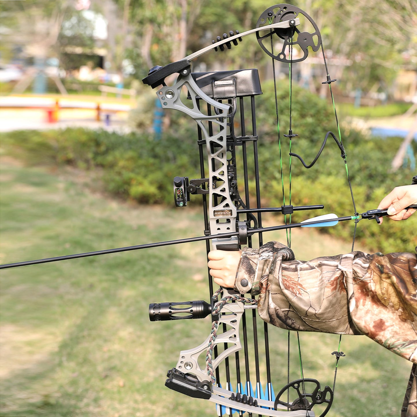 surwolf Compound Bow Kit, Hunting and Target, Limb Made in USA,Draw Weight 30-70 lbs Adjustable, Draw Length 19-30.5",up to IBO 320FPS Speed, Package with Archery Hunting Accessories (Grey)