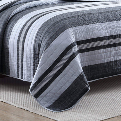 Nautica – Queen Quilt Set, Reversible Bedding with Matching Shams, Stripe Room Decor, Lightweight Bed Set, College Dorm Room Essentials (Ardmoore Grey)